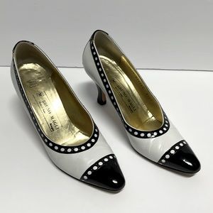 Vintage 80’s Bruno Magli White/Black pumps. 3” heel.